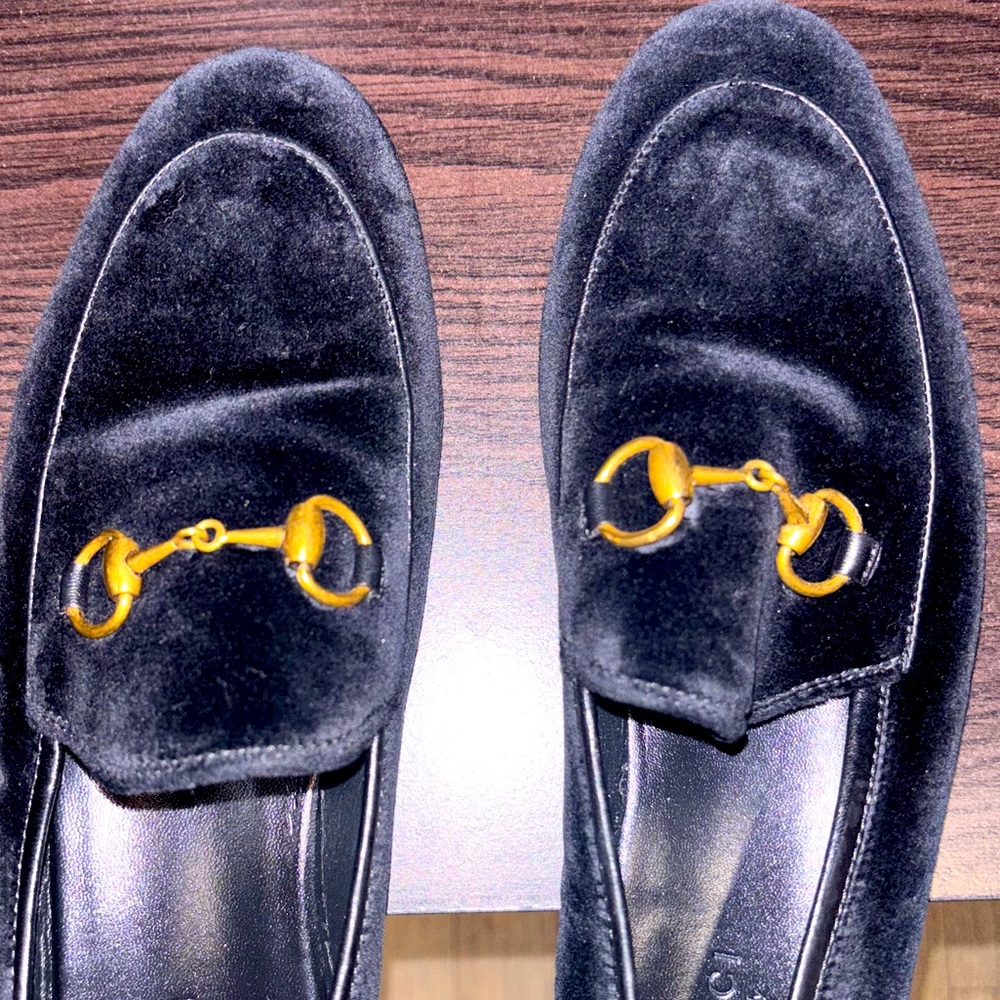 AUTHENTIC Suede Gucci Loafers 6.5 Big Kids Converted to 8.5 women’s